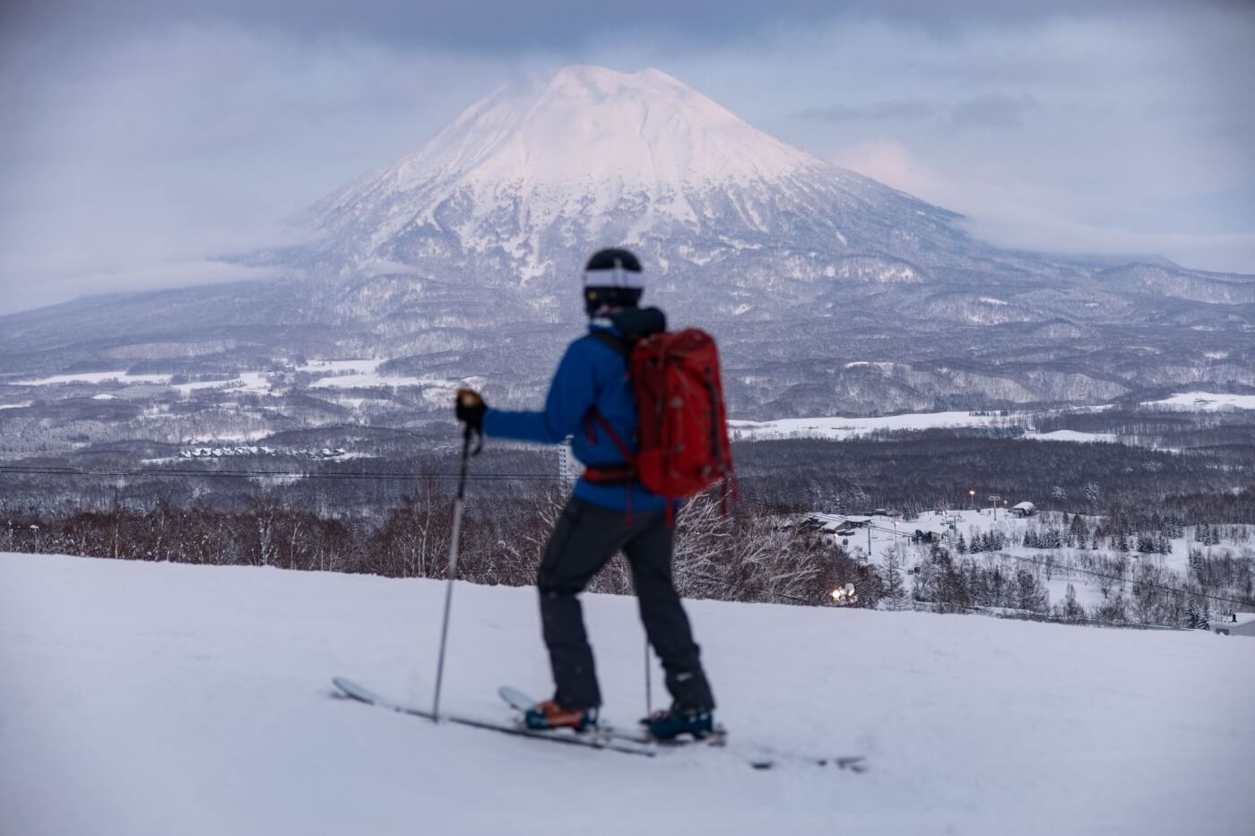Scenic mountain view at Niseko, the perfect spot for a selfie.