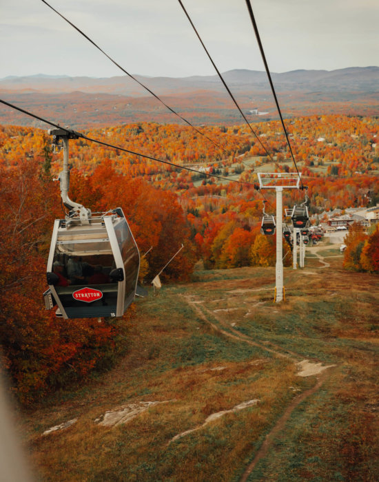 Stratton gondola with fall colors changing in the background