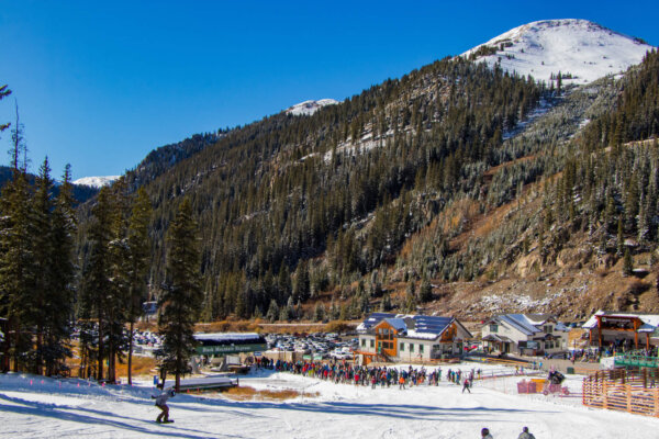 Crowds lining up for the chairlift at Arapahoe Basin